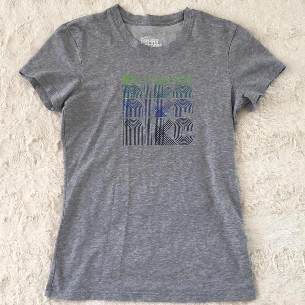 Nike Dri-Fit Cotton Tee Crewneck sporty Small